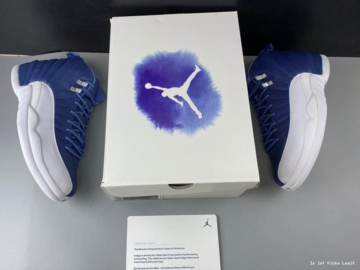 130690-404 12 Air Jordan 1015